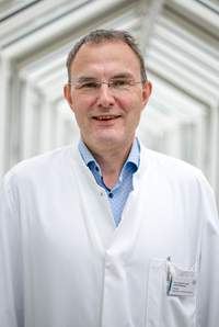 Dr. Helfried Waleczek, Chefarzt Allgemein- und Viszeralchirurgie Dr. Helfried Waleczek, Chefarzt Allgemein- und Viszeralchirurgie