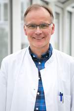 Hier ist ein Bild von Chefarzt Dr. Thomas Schmitka