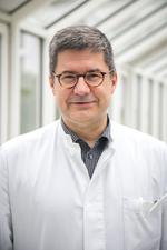 Dr. Ulrich Schneider Dr. Ulrich Schneider